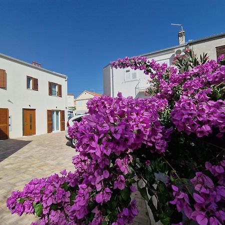 Apartments Miamare 2 Primosten Exterior photo