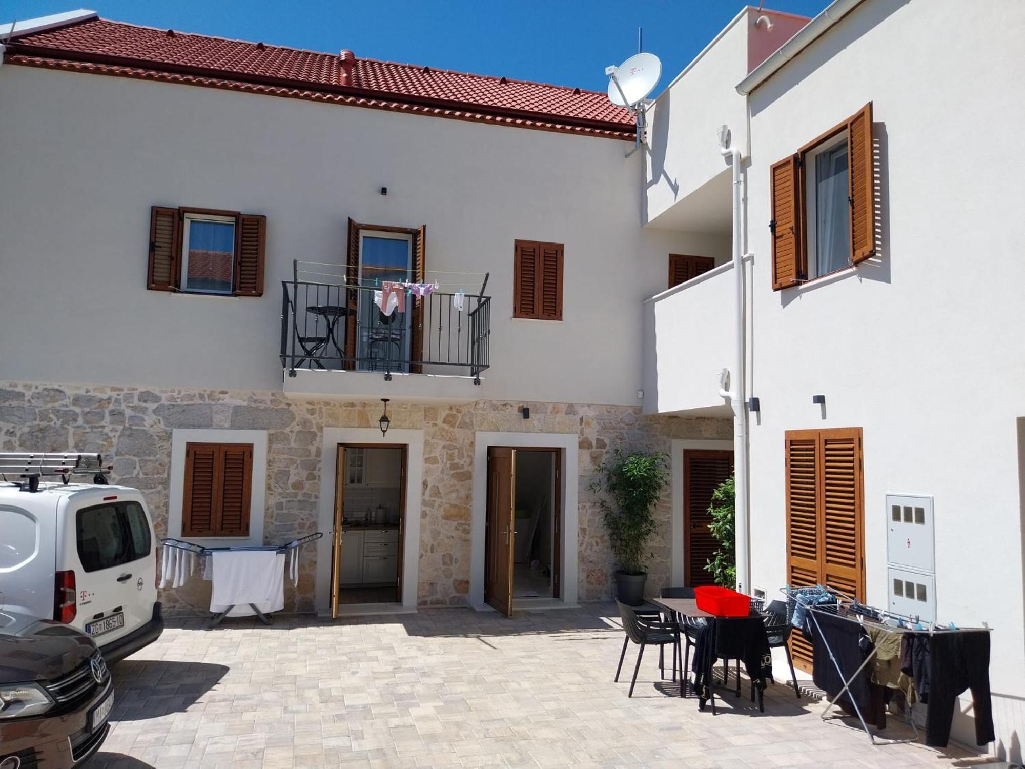 Apartments Miamare 2 Primosten Exterior photo